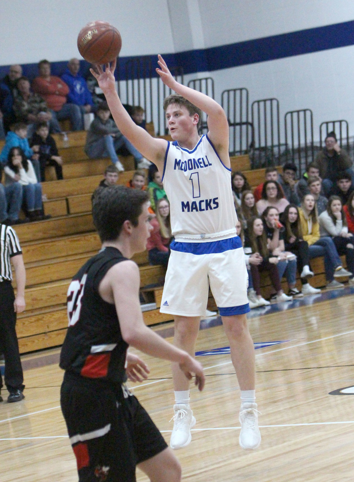 Alma Center Lincoln at McDonell boys basketball 1-18-20
